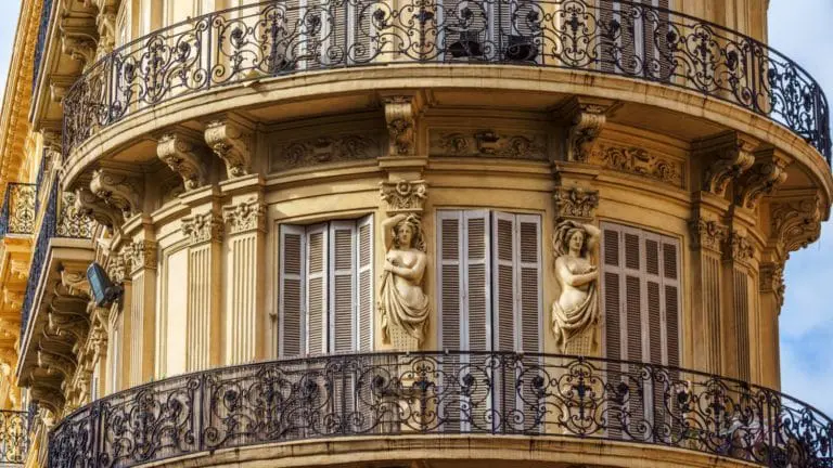 Immeuble haussmannien à Marseille