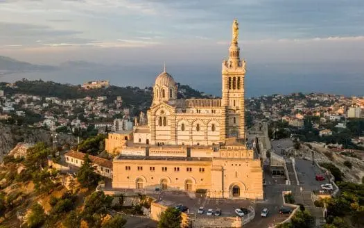 Basilique Notre-Dame-de-la-Garde dans le quartier Vauban à Marseille