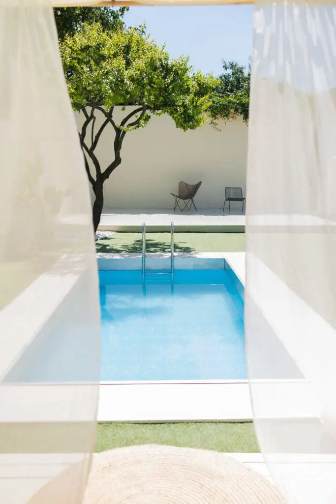 Jolie mini piscine dans le sud de la France