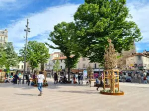 Place Jean Jaures à deux pas de la rue Saint-Michel, Marseille 13006