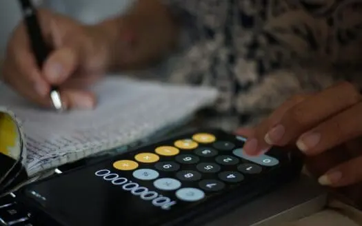 Un propriétaire calcule sa fiscalité