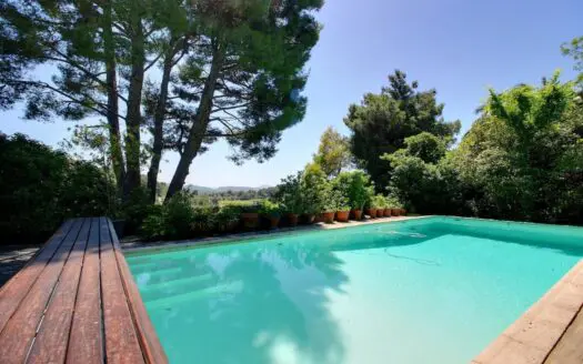 Vente maison 5 pièces 120 m², 83150