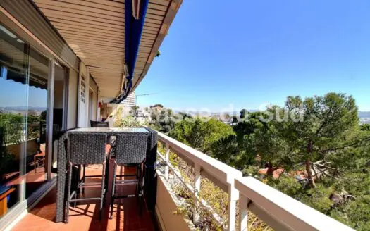 Vente appartement 4 pièces 132 m², 13008