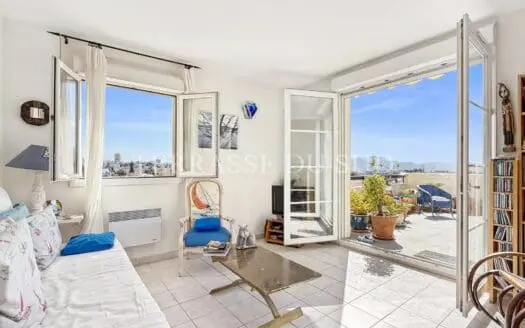 Vente appartement 2 pièces 58.11 m², 13012