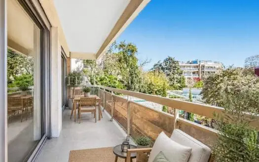 Vente appartement 4 pièces 105 m², 13008