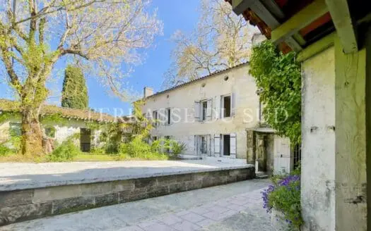 Vente maison 5 pièces 288 m², 33240