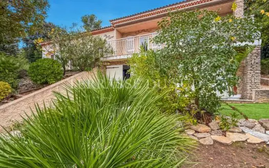 Vente maison 7 pièces 162 m², 13320