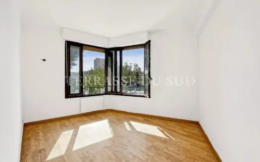 Vente appartement 2 pièces 37.58 m², 13005